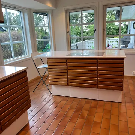 Fredelig Og Romslig Hus Med Fem Soverom Tatil Evi Sandnes (Rogaland)