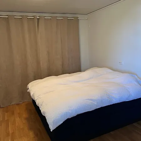 Fredelig Og Romslig Hus Med Fem Soverom Tatil Evi *