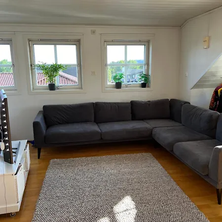 Fredelig Og Romslig Hus Med Fem Soverom * Sandnes (Rogaland)